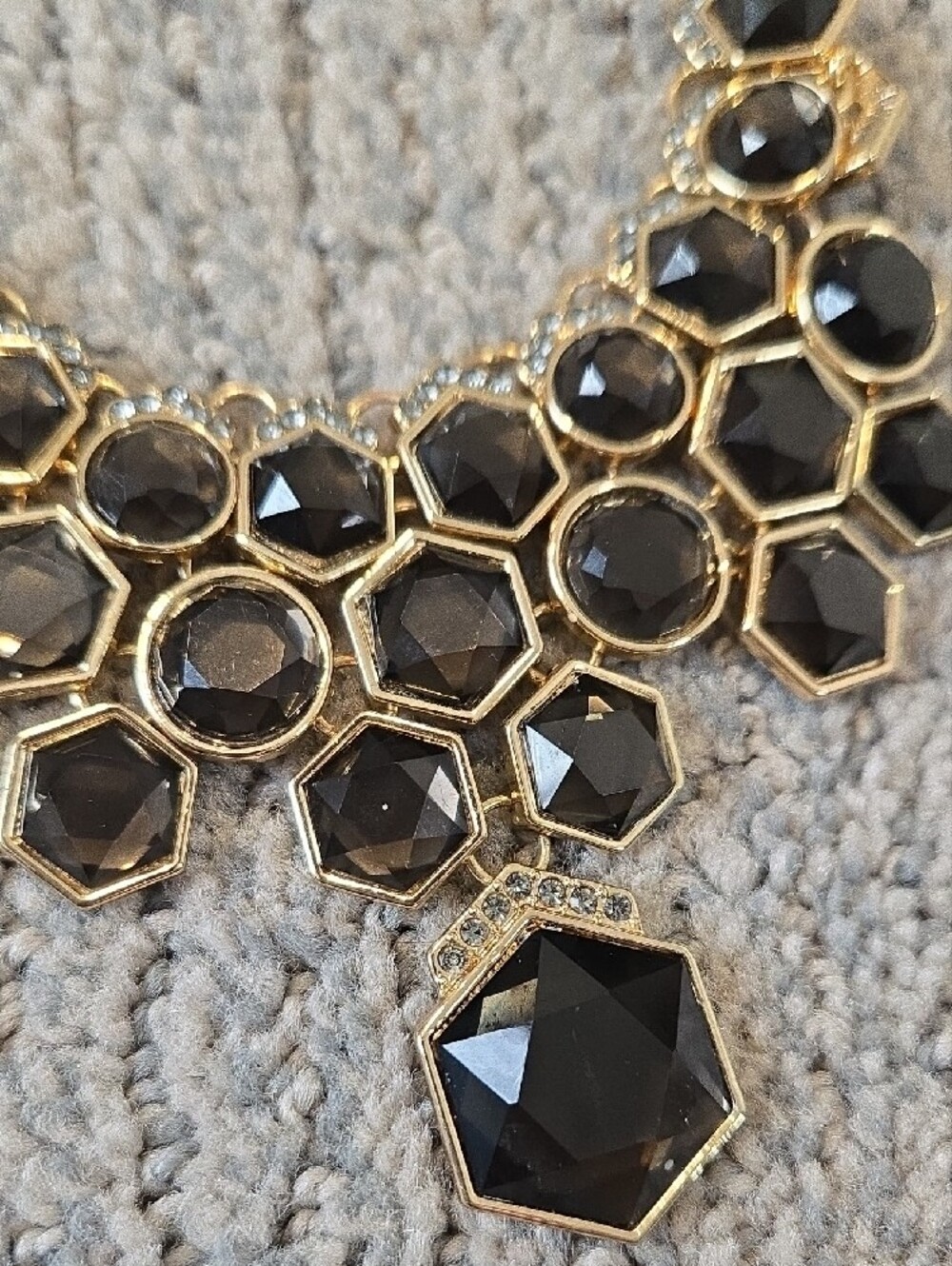 Vintage Gold-Tone Black Statement Necklace - Women Jewelry - Picture 2 of 3